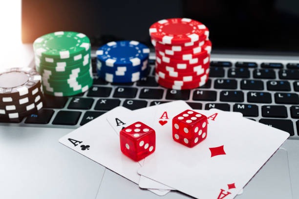 Complete roulette table layout showing all betting positions and zones